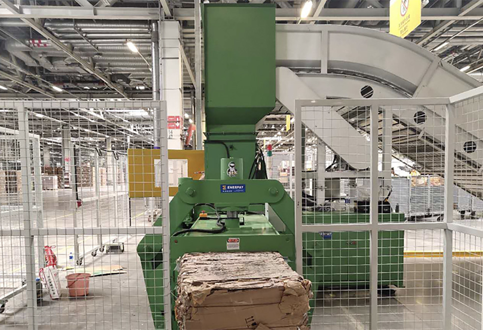 United Arab Emirates: ENERPAT Horizontal Shredded Paper Baler Installed